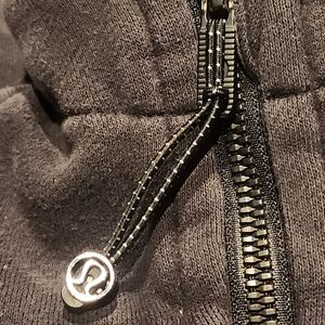 Lululemon Scuba Hoodie In Black - Size 8